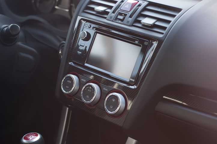 Comment améliorer la qualité audio de sa voiture ?